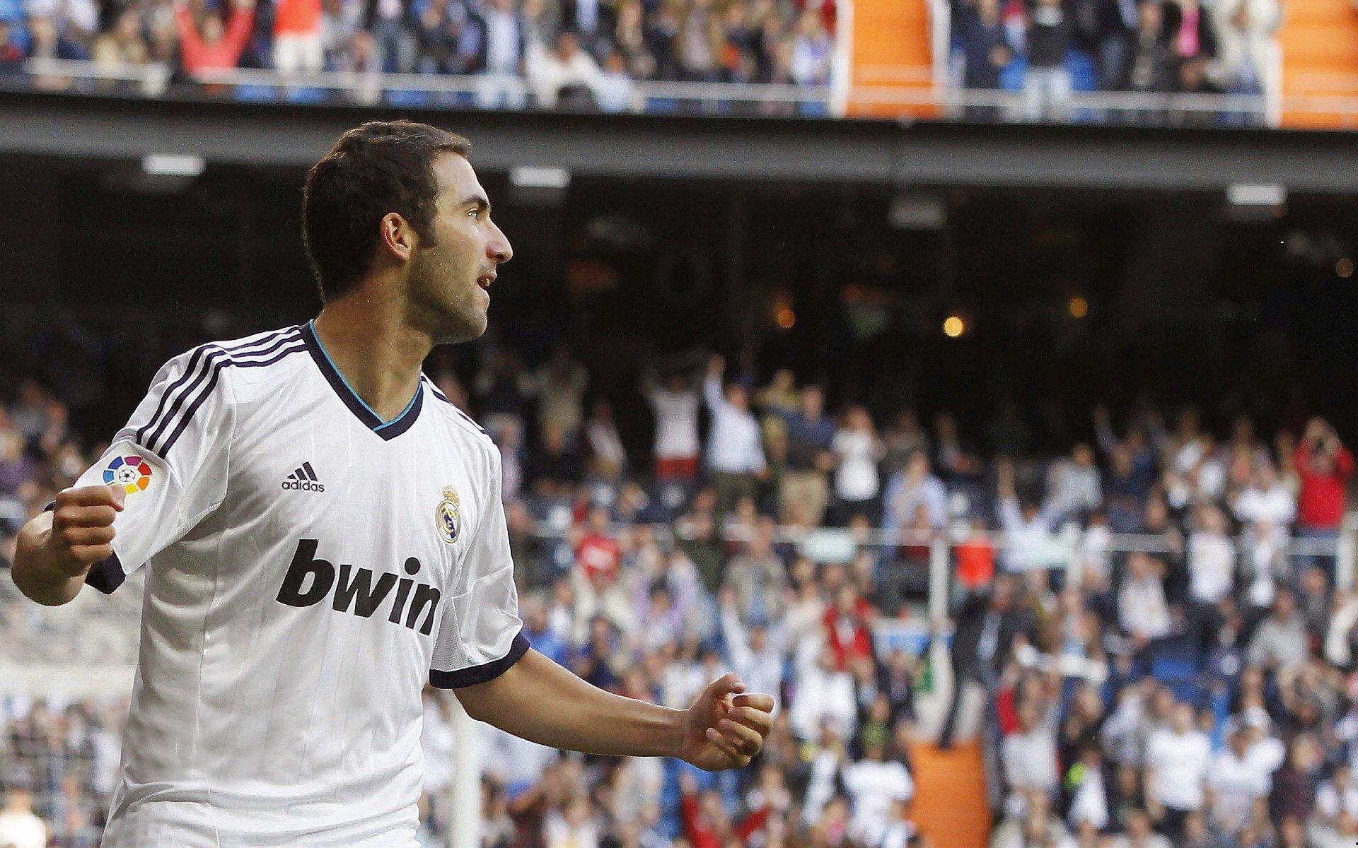 英超双雄加入天才中场争夺战,沃尔特玛德成夏季转会市场焦点